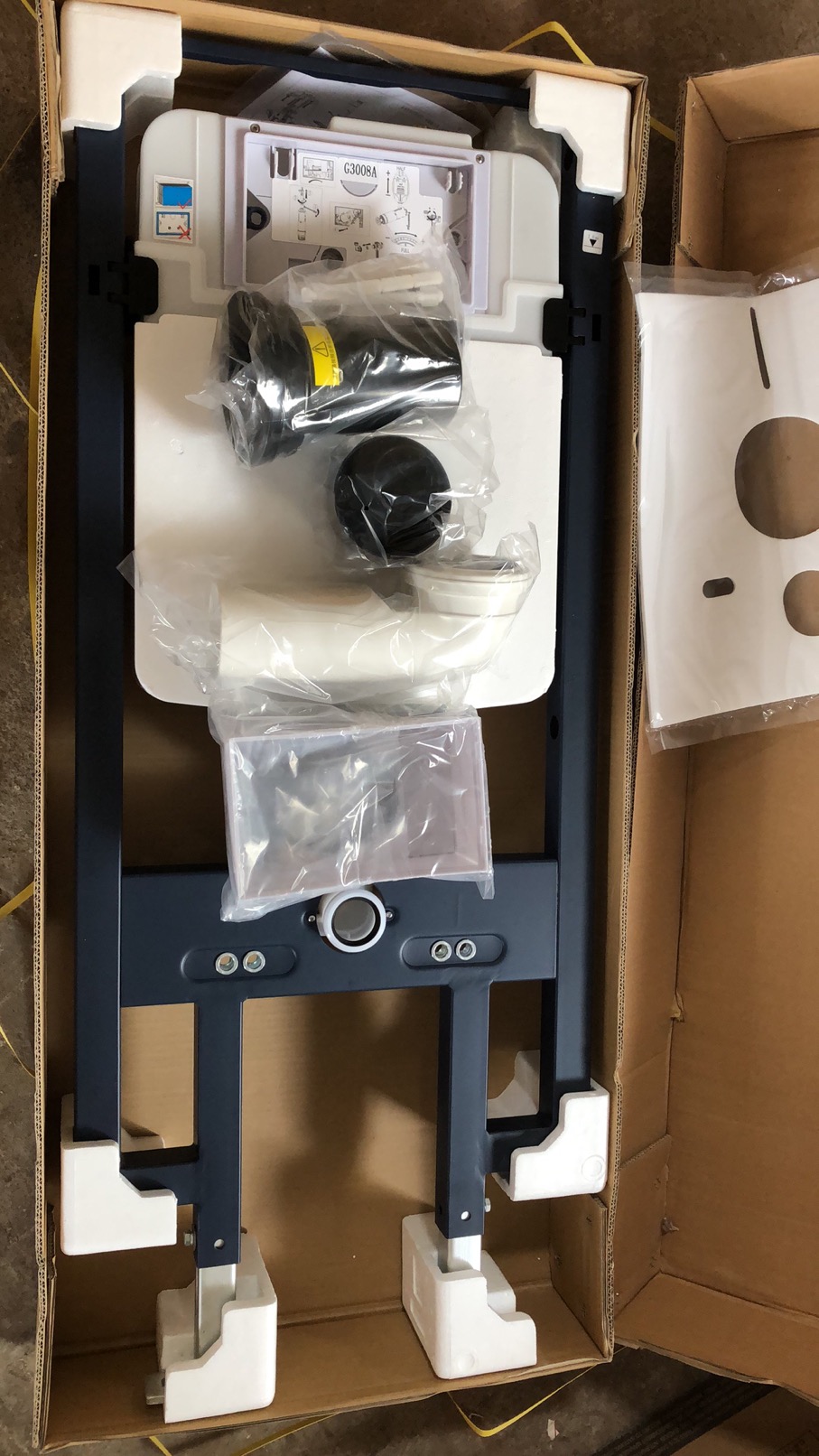 入墙式马桶隐藏水箱钢制支架全套配件，暗装冲水箱与排水管组件，适用于防撞马桶安装及办案区卫浴工程